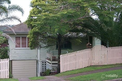 19 Emma St, Holland Park West, QLD 4121