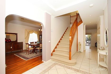 Property photo of 10 Roseberry Avenue Keilor Downs VIC 3038