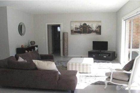 Property photo of 2/10 Grandview Grove Baxter VIC 3911