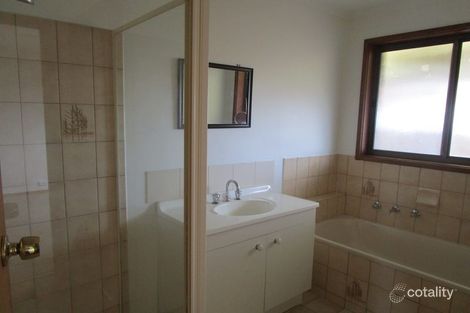 Property photo of 4/14-18 Brunel Close Lara VIC 3212