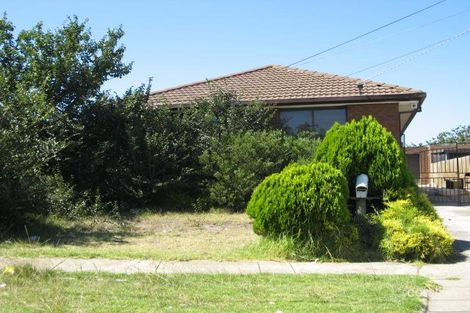 Property photo of 3 Tarlee Drive Albanvale VIC 3021