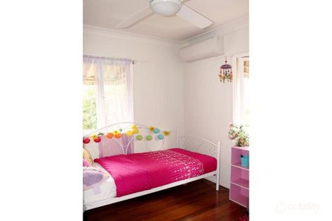 Property photo of 2/35 Addison Street Red Hill QLD 4059