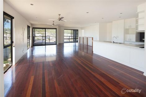 Property photo of 137 Wunburra Circle Pacific Pines QLD 4211