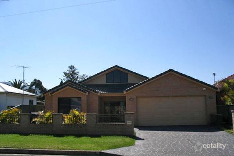18 Fairy Ave, Fairy Meadow, NSW 2519