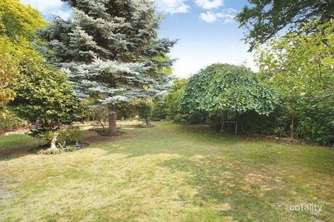 Property photo of 6 Lansell Crescent Camberwell VIC 3124