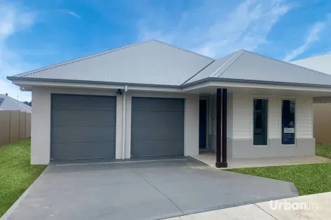 2/53 Lancaster Vsta, North Rothbury, NSW 2335