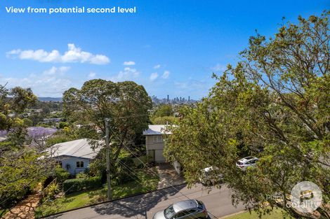 33 Dagmar St, Holland Park West, QLD 4121