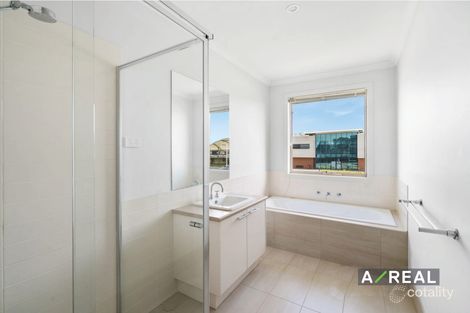 Property photo of 38 Westwood Boulevard Keysborough VIC 3173