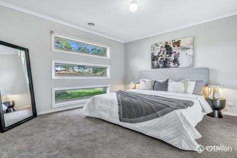 Property photo of 18 Elderberry Way Pakenham VIC 3810