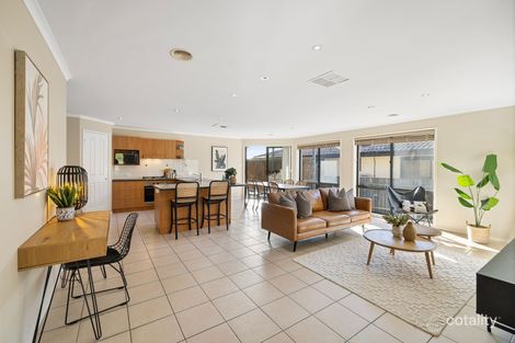 Property photo of 38 Thomas Royal Gardens Queanbeyan East NSW 2620