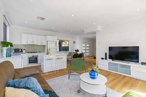 Property photo of 2/20 Karen Street Box Hill North VIC 3129