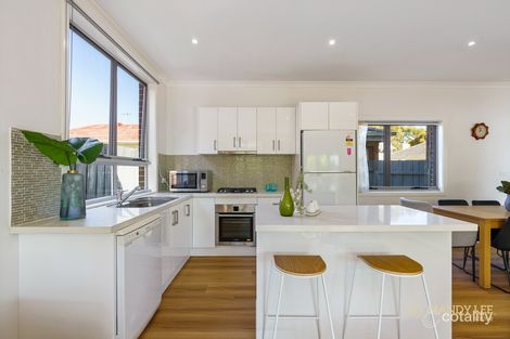 Property photo of 2/20 Karen Street Box Hill North VIC 3129