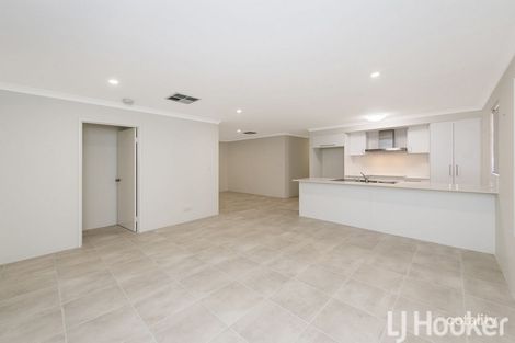 Property photo of 35 Gooljak Rise Lakelands WA 6180