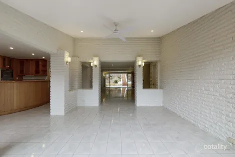 Property photo of 243 Moons Lane Brookfield QLD 4069