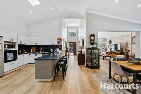 Property photo of 4 Diamondy Close Forest Lake QLD 4078