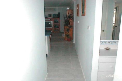 Property photo of 10 Glider Road Wadalba NSW 2259