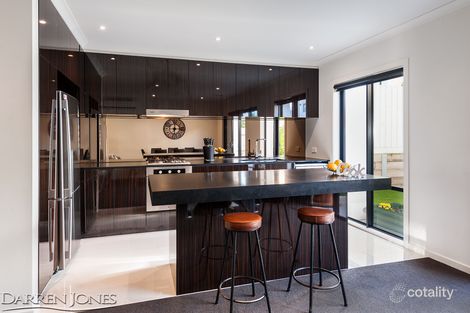 Property photo of 11 Surrey Court Bundoora VIC 3083