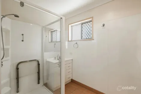 Property photo of 11 Gatfield Street Newtown QLD 4350