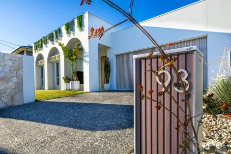 Property photo of 93 Palm Drive Mooloolaba QLD 4557