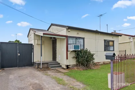 Property photo of 37 Carinya Avenue St Marys NSW 2760