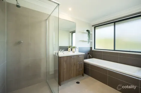 Property photo of 14 O'Connell Close Bellbowrie QLD 4070