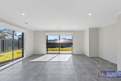 Property photo of 54 Coomoora Circuit Strathfieldsaye VIC 3551