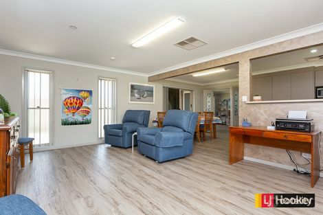 Property photo of 9 Darien Avenue Hillvue NSW 2340