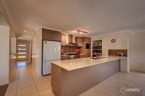 Property photo of 25 Snowy River Circuit Forest Lake QLD 4078