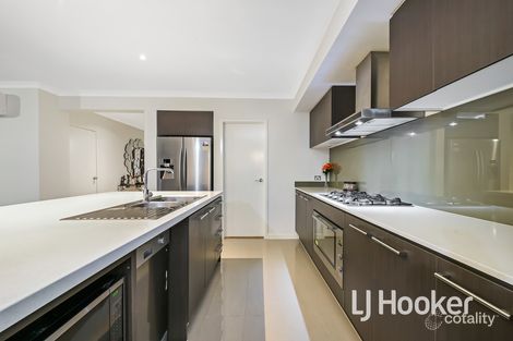 Property photo of 1 Zeus Avenue Cranbourne West VIC 3977