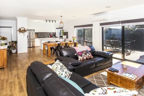 23a Lancaster Rd, Mooroolbark, VIC 3138