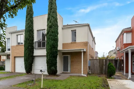 Property photo of 3 Viewbank Circuit Roxburgh Park VIC 3064