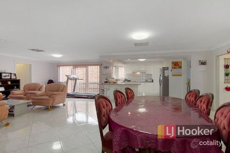 Property photo of 99 Pitfield Crescent Rowville VIC 3178