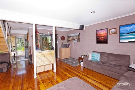 Property photo of 13 Brushbox Place Bradbury NSW 2560