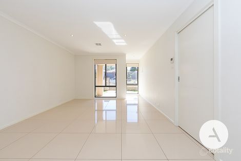 Property photo of 6 Salisbury Street Casey ACT 2913