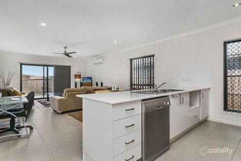Property photo of 1/8 Varsity Crescent Norman Gardens QLD 4701