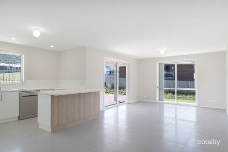 Property photo of 8 Erica Place Oakdowns TAS 7019