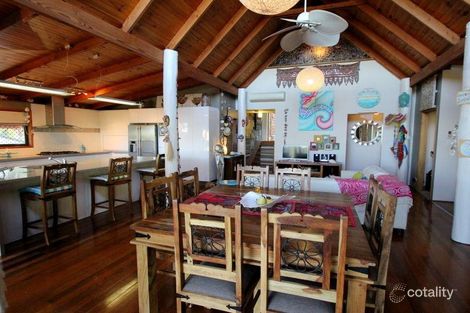 Property photo of 16 Samarai Drive Kawungan QLD 4655