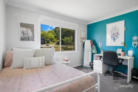 Property photo of 4 Cotterell Place Armidale NSW 2350