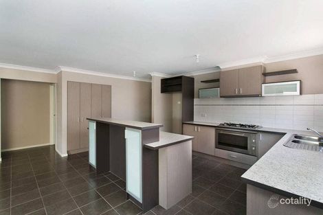 Property photo of 35 Chifley Circuit Burnside Heights VIC 3023