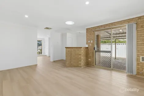 Property photo of 2/7 Ohio Court Greenfields WA 6210