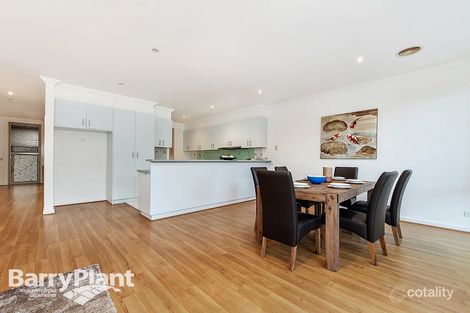 Property photo of 2 Ravenswood Walk Cairnlea VIC 3023