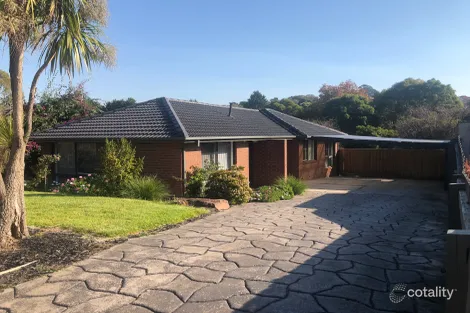 61 Sydney Parkinson Ave, Endeavour Hills, VIC 3802