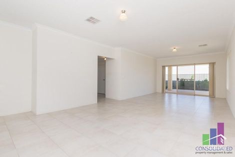 Property photo of 21 Hybrid Green Banksia Grove WA 6031