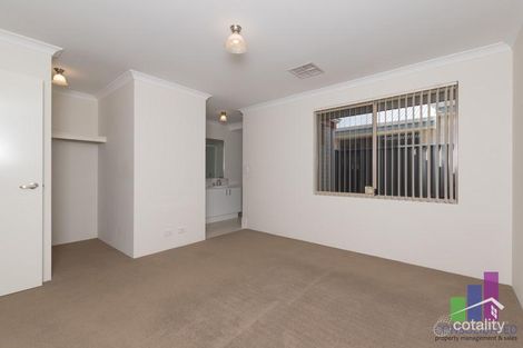 Property photo of 21 Hybrid Green Banksia Grove WA 6031