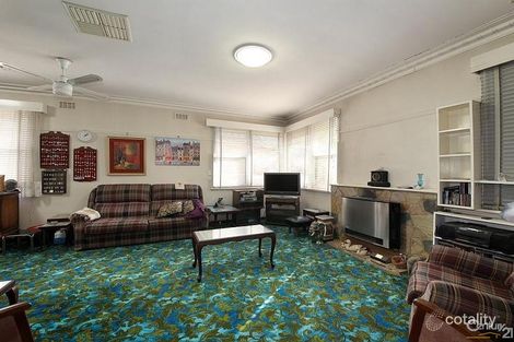 Property photo of 32 Wallace Avenue Murrumbeena VIC 3163