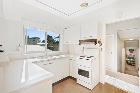 Property photo of 17 Macquarie Road Mannering Park NSW 2259