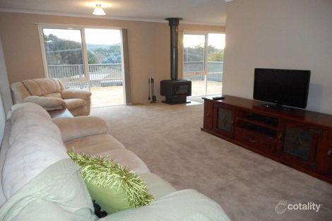 Property photo of 13 Andrew Avenue Waterford Park VIC 3658