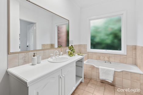 Property photo of 25 Middle Road Camberwell VIC 3124