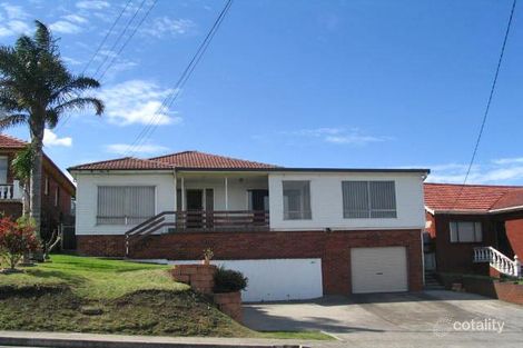 260 Northcliffe Dr, Lake Heights, NSW 2502