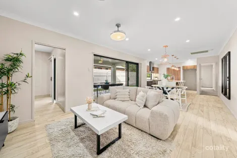 Property photo of 1 Cromwell Court Doolandella QLD 4077